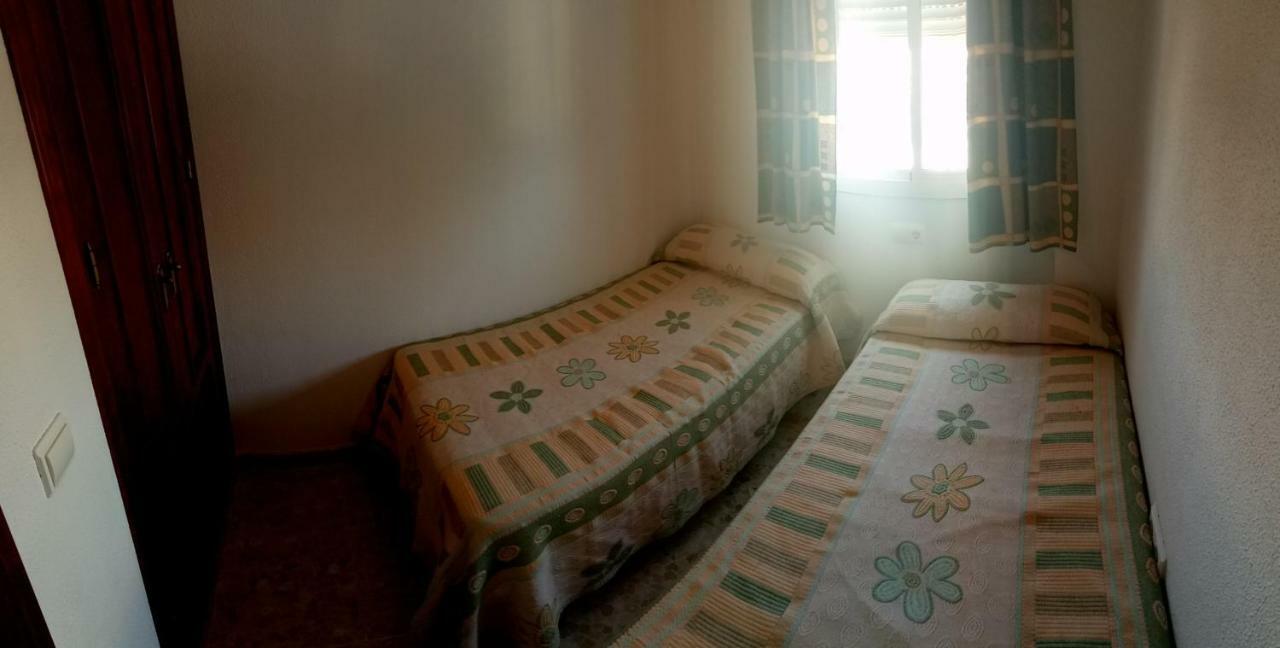 Apartamento Villamartin, Tranquilo Y Con Parking Conil De La Frontera Exterior foto
